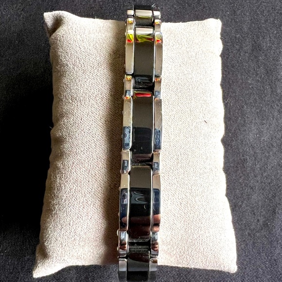 LYNX Stainless Steel & Ceramic Bracelet - Picture 1 of 6
